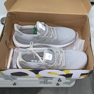 Grey Ultra Boost Men’s Size 6 1/2